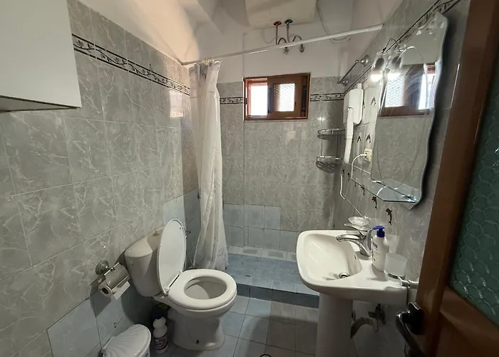 Grandmas Pensjonat Ksamil